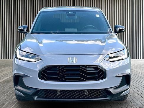 Used 2023 Honda HR-V Sport image 4
