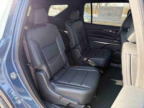 New 2026 Chevrolet Traverse LT image 29