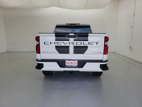 Used 2023 Chevrolet Silverado 1500 Custom RWD image 6