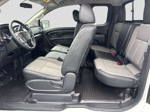 Used 2019 Nissan Titan S w/ S Utility Package image 9