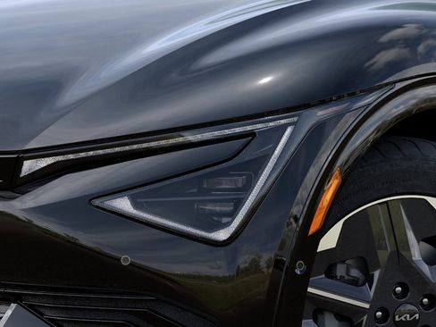New 2025 Kia EV6 Light AWD/4WD image 10