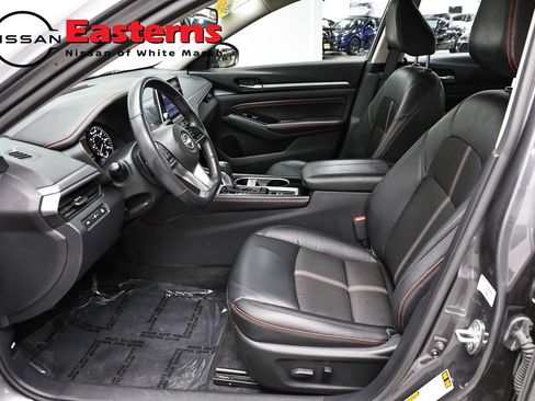 Used 2023 Nissan Altima 2.5 SR AWD/4WD image 14