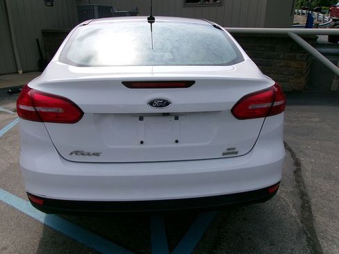 Used 2018 Ford Focus SE image 5