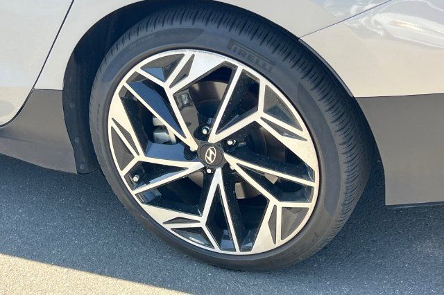 Used 2024 Hyundai Ioniq 6 SEL RWD image 4