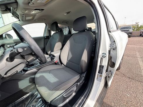 Used 2025 Kia K4 FWD image 35