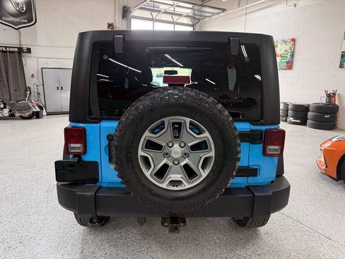 Used 2018 Jeep Wrangler Unlimited Rubicon w/ Cold Weather Group AWD/4WD image 4