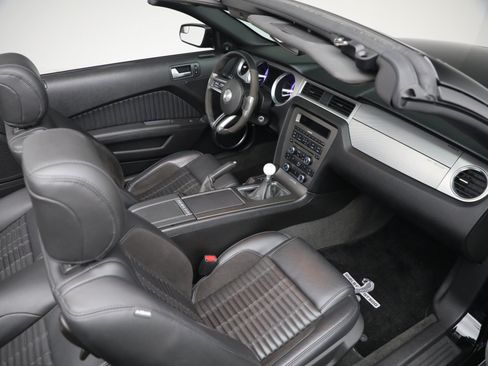 Used 2013 Ford Mustang Shelby GT500 RWD image 19