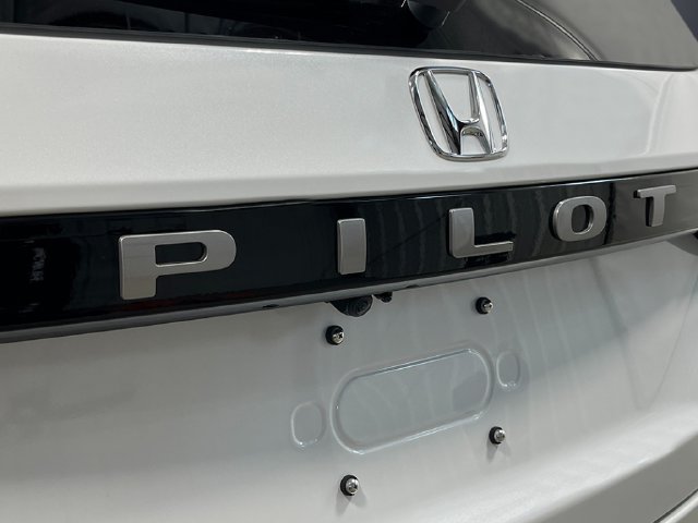 New 2026 Honda Pilot Elite image 7