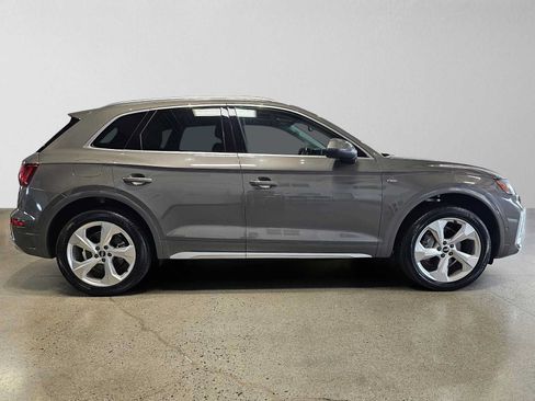 Used 2023 Audi Q5 2.0T Prestige w/ Prestige Package AWD/4WD image 2