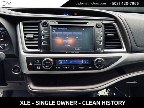 Used 2018 Toyota Highlander XLE AWD/4WD image 33