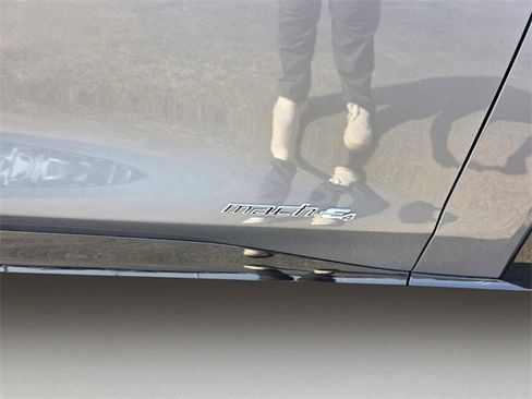 Used 2021 Ford Mustang Mach-E Premium image 8