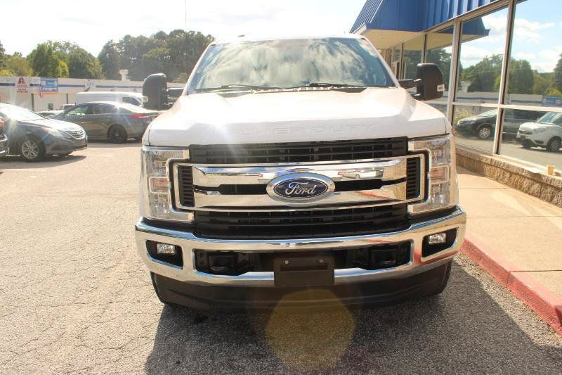 Used 2018 Ford F250 XLT w/ XLT Value Package AWD/4WD image 2