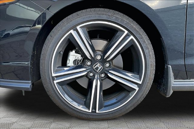 Used 2025 Honda Accord Sport image 22