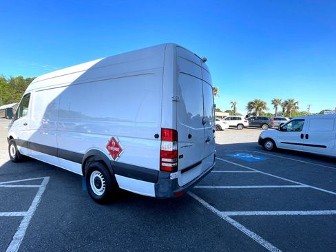 Used 2012 Mercedes-Benz Sprinter 2500 image 5
