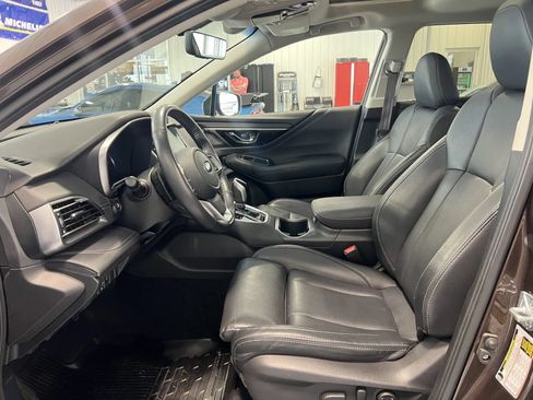 Used 2022 Subaru Outback Limited AWD/4WD image 11
