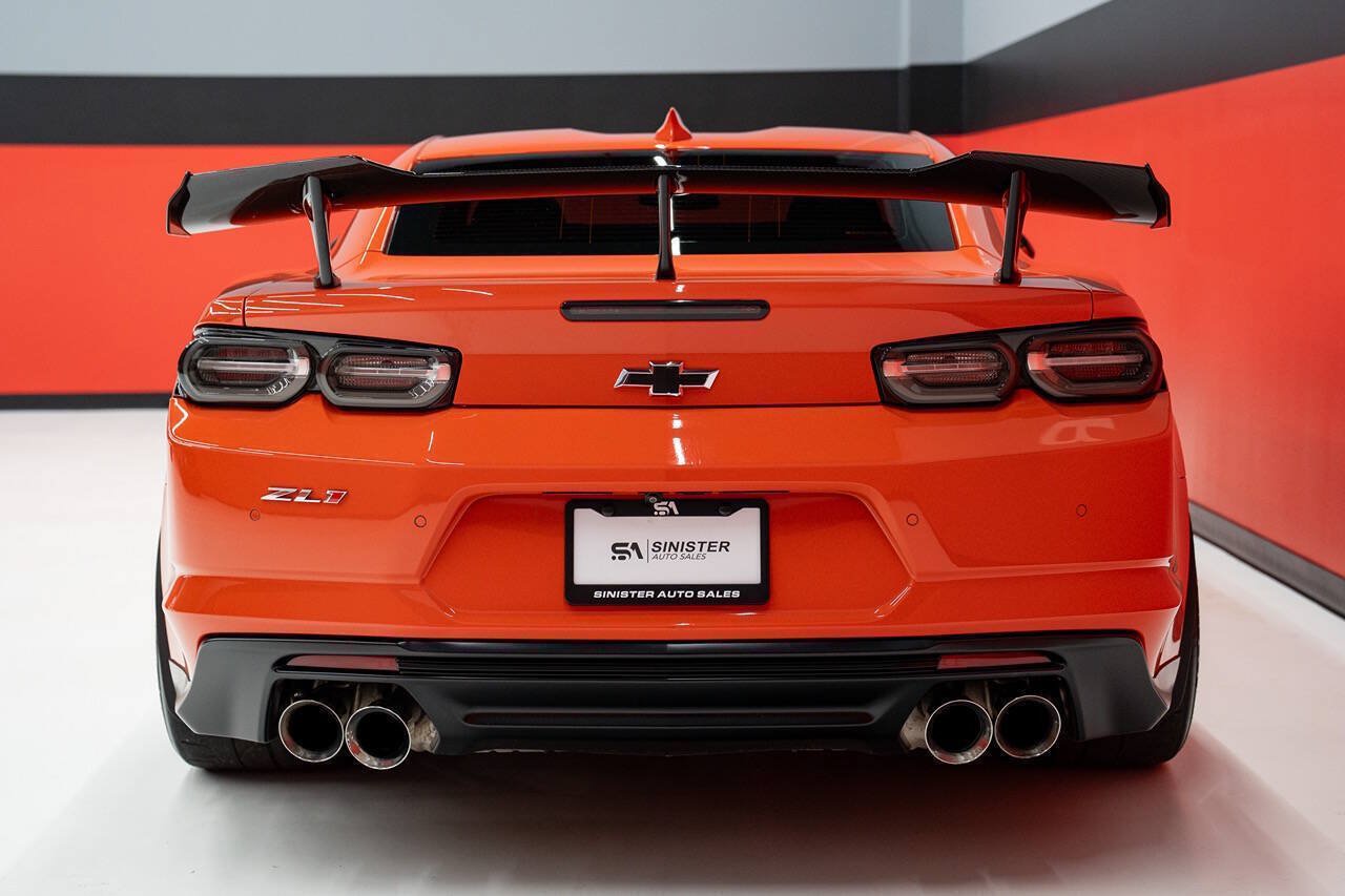 Used 2019 Chevrolet Camaro ZL1 RWD image 24