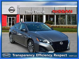 Certified 2025 Nissan Altima 2.5 SV image 1