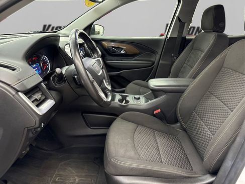 Used 2021 GMC Terrain SLE w/ Driver Convenience Package image 9