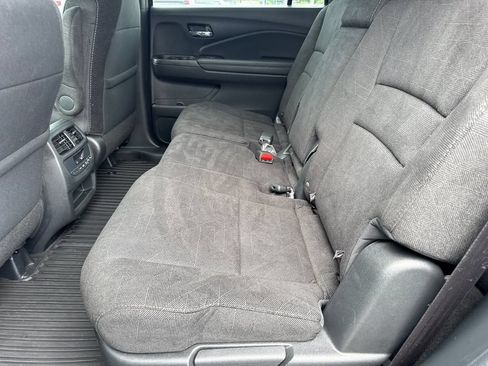 Used 2022 Honda Pilot Sport image 21