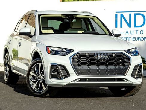 Used 2023 Audi Q5 2.0T Premium Plus w/ Premium Plus Package AWD/4WD image 4