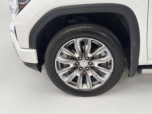 Used 2024 GMC Sierra 1500 Denali AWD/4WD image 26