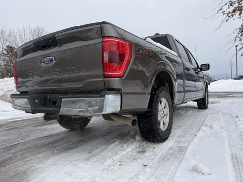 Used 2022 Ford F150 XLT w/ Trailer Tow Package image 9