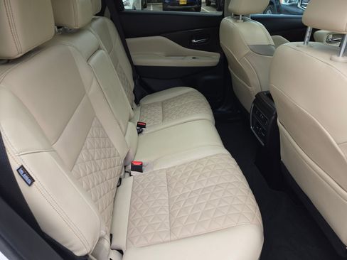 Used 2022 Nissan Murano Platinum w/ Cargo Package FWD image 26
