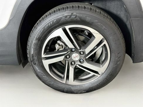 Used 2019 GMC Terrain SLT w/ Preferred Package FWD image 11