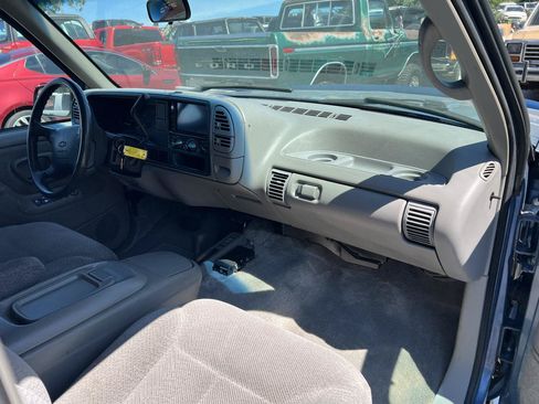Used 1995 Chevrolet Suburban 4WD image 17