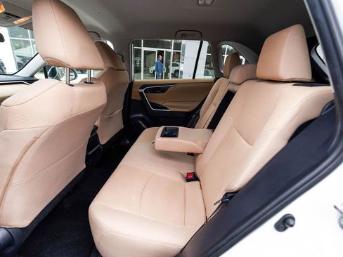 Used 2019 Toyota RAV4 LE w/ All Weather Liner Package image 25