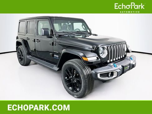 Used 2023 Jeep Wrangler Unlimited Sahara AWD/4WD image 1