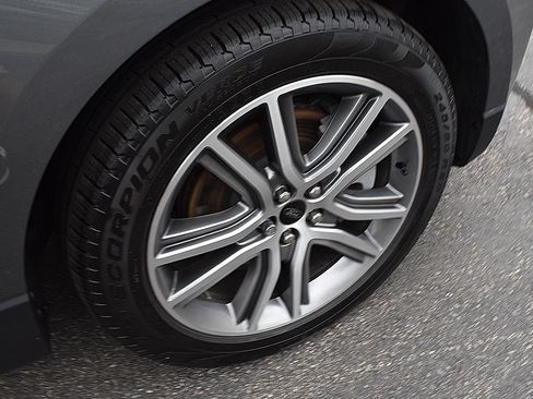 Certified 2024 Ford Edge Titanium AWD/4WD image 9