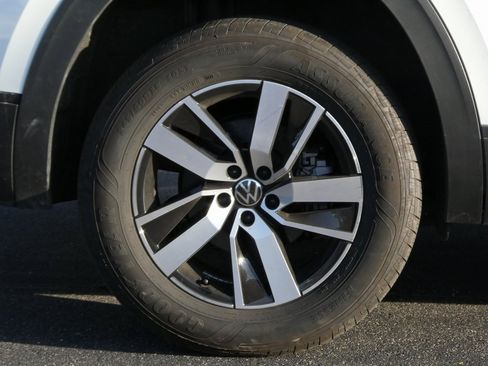 Used 2022 Volkswagen Atlas SE image 20