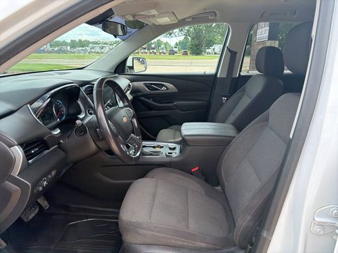 Used 2019 Chevrolet Traverse LT w/ LPO, Floor Liner Package AWD/4WD image 10