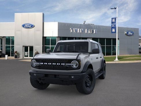 New 2026 Ford Bronco Outer Banks image 2