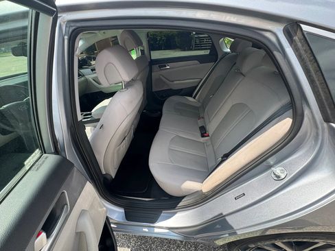 Used 2016 Hyundai Sonata SE FWD image 21