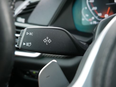 Used 2022 BMW X5 M50i image 24