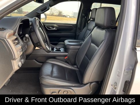 Used 2024 Chevrolet Suburban LT image 28