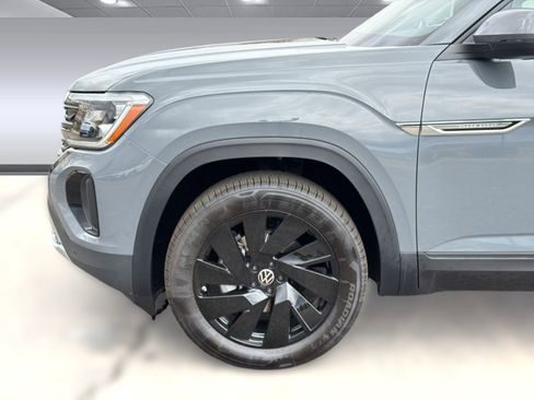 New 2026 Volkswagen Atlas Cross Sport SE AWD/4WD image 12