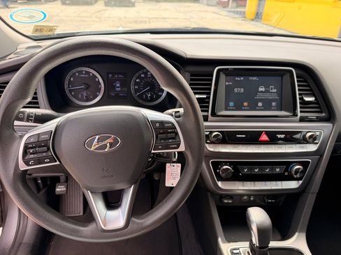 Used 2019 Hyundai Sonata SE FWD image 19