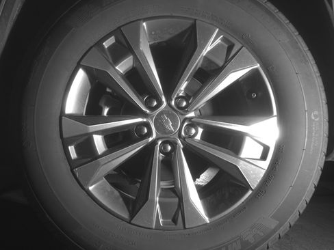 Used 2025 Chevrolet Equinox LT image 14