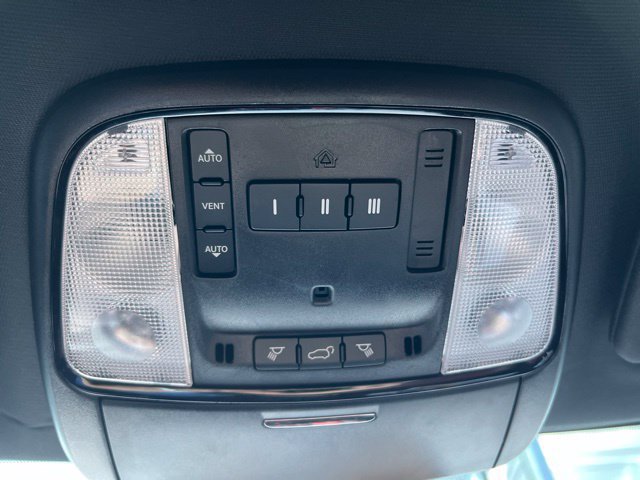 Used 2025 Dodge Durango R/T AWD/4WD image 19