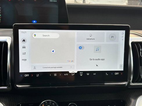 Used 2025 Ford Expedition Max Platinum w/ Stealth Performance Package image 24