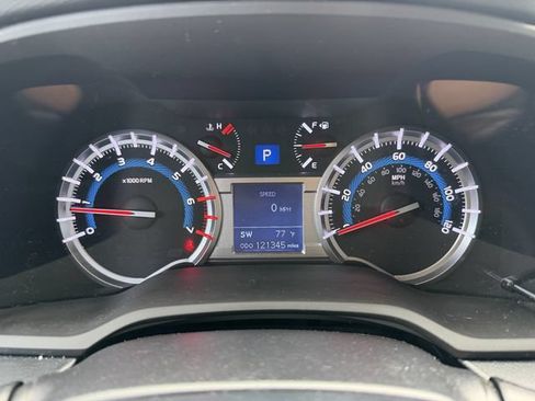 Used 2016 Toyota 4Runner SR5 Premium RWD image 18