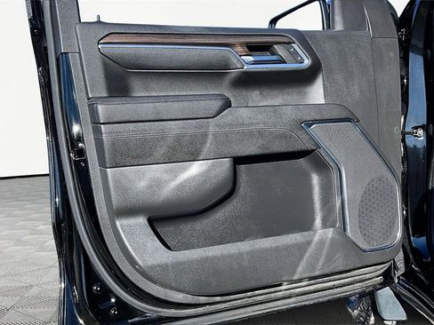 Used 2023 Chevrolet Silverado 1500 LT image 24