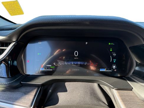 Used 2023 Jeep Grand Cherokee 4WD 4xe image 11