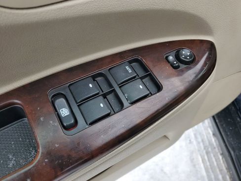 Used 2007 Buick LaCrosse CX image 18