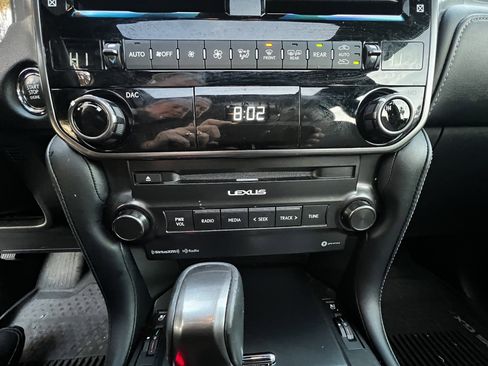 Certified 2023 Lexus GX 460 Premium w/ Black Line Special Edition image 27