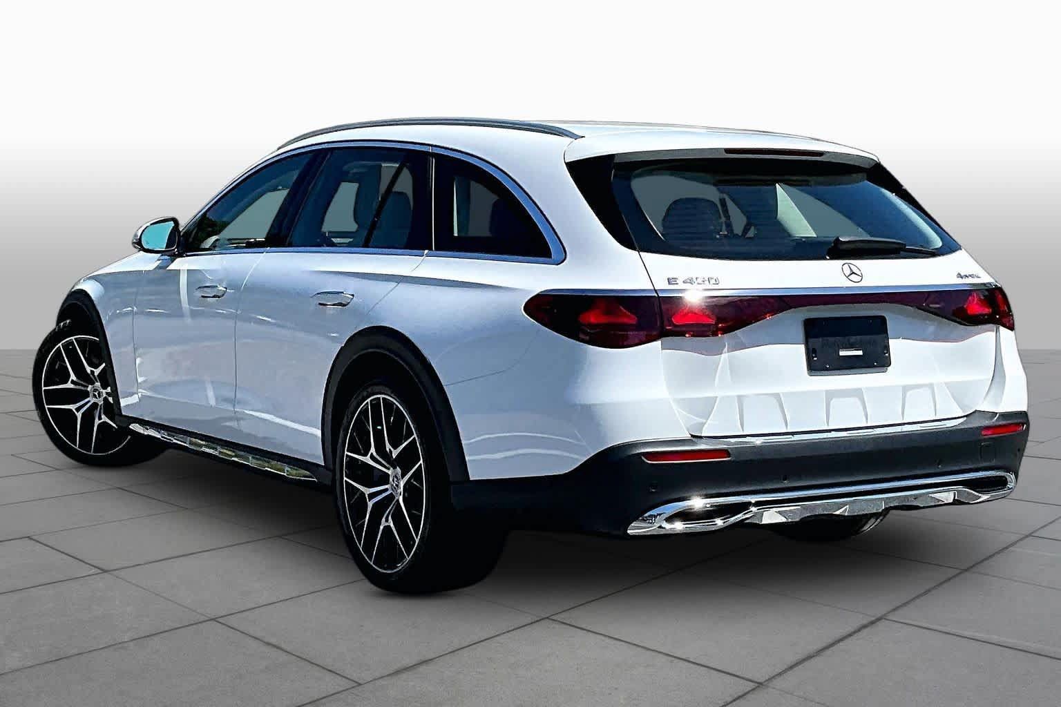 Used 2026 Mercedes-Benz E 450 4MATIC All-Terrain Wagon image 11