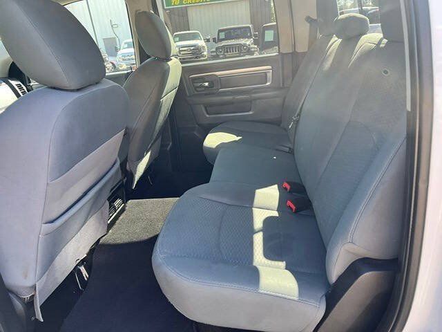 Used 2015 RAM 2500 SLT AWD/4WD image 15